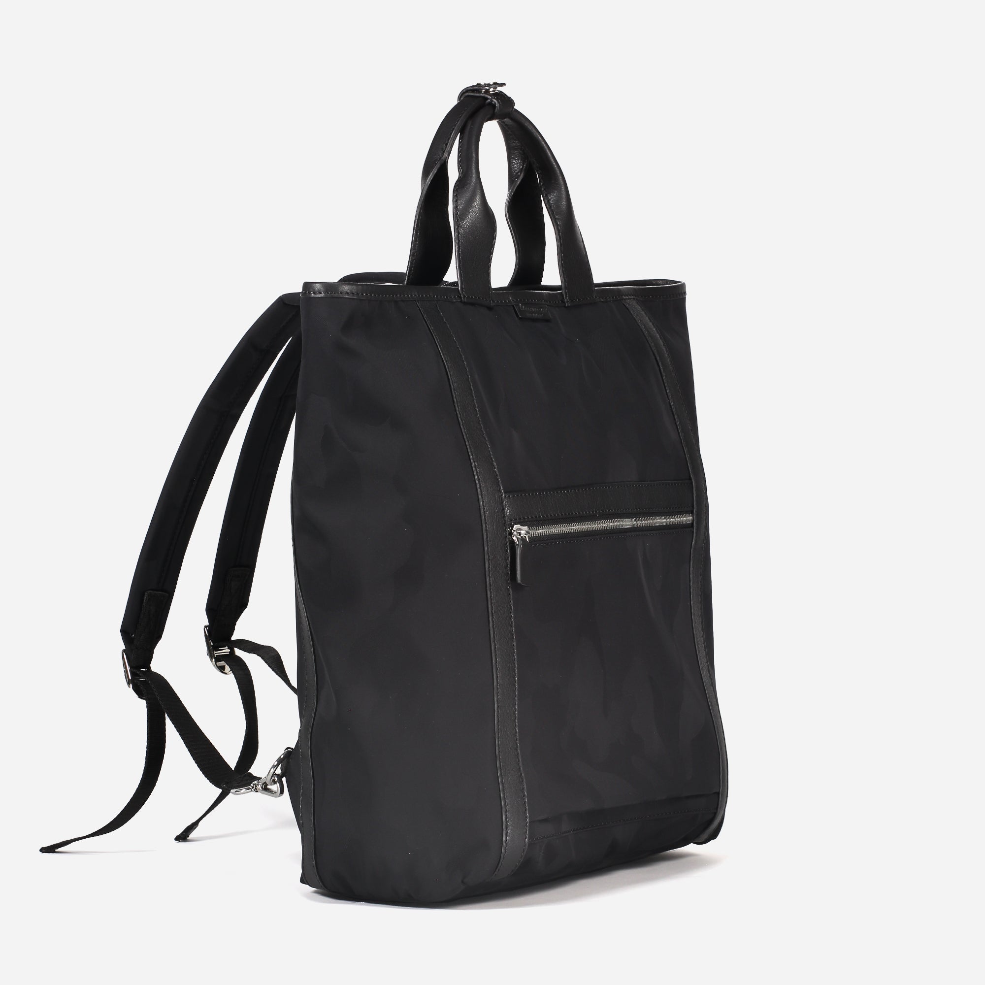 335 – BACKPACK<br> Nylon and Calfskin leather